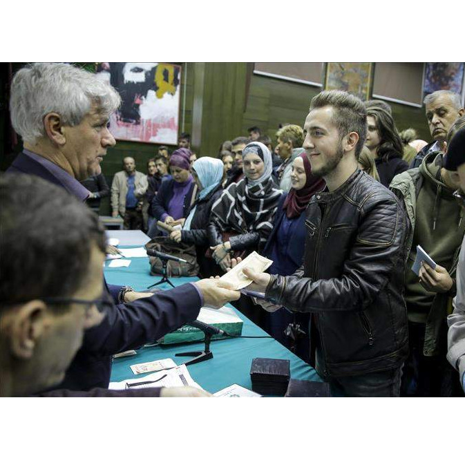 Sarajevo: Podijeljeno 175 stipendija Fonda "Gazi Husrev-beg"