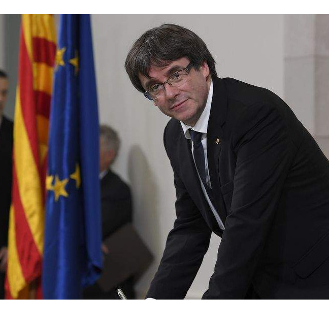 Carles Puigdemont se predao belgijskoj policiji 