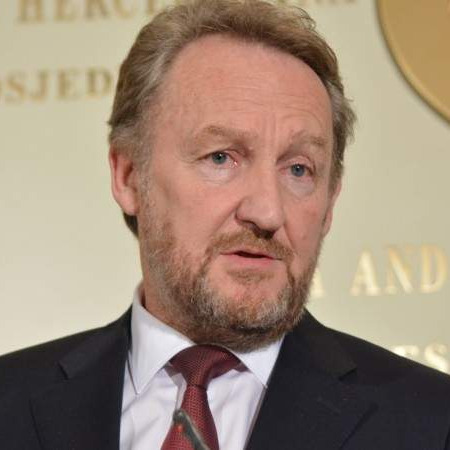 Izetbegović: Uz sve otpore, gradimo sigurnu i prosperitetnu BiH