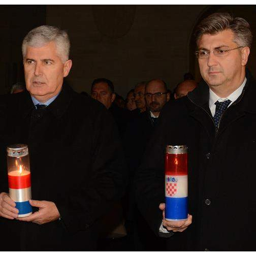 Plenković i Čović zapalili svijeće u Mostaru