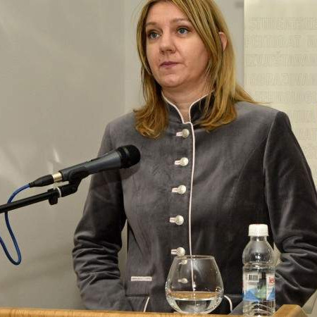 Ministrica Dilberović nagradila 54 najbolja učenika u Federaciji BiH