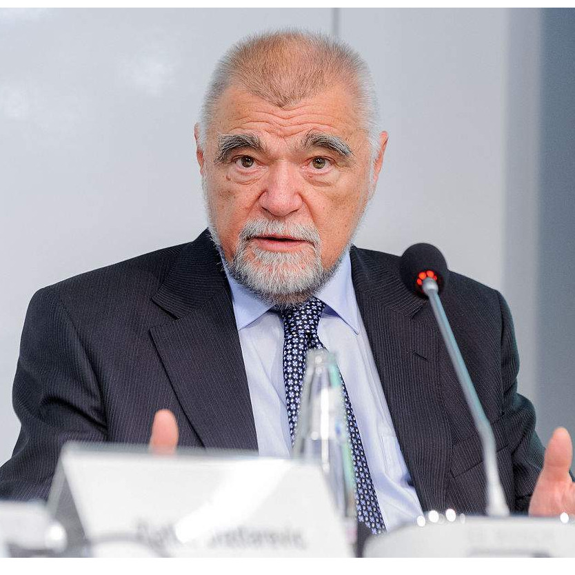Stjepan Mesić | Tuđman mi je rekao: “Što ima Alija pitati, kad se hrvatske i srpske škare slože"