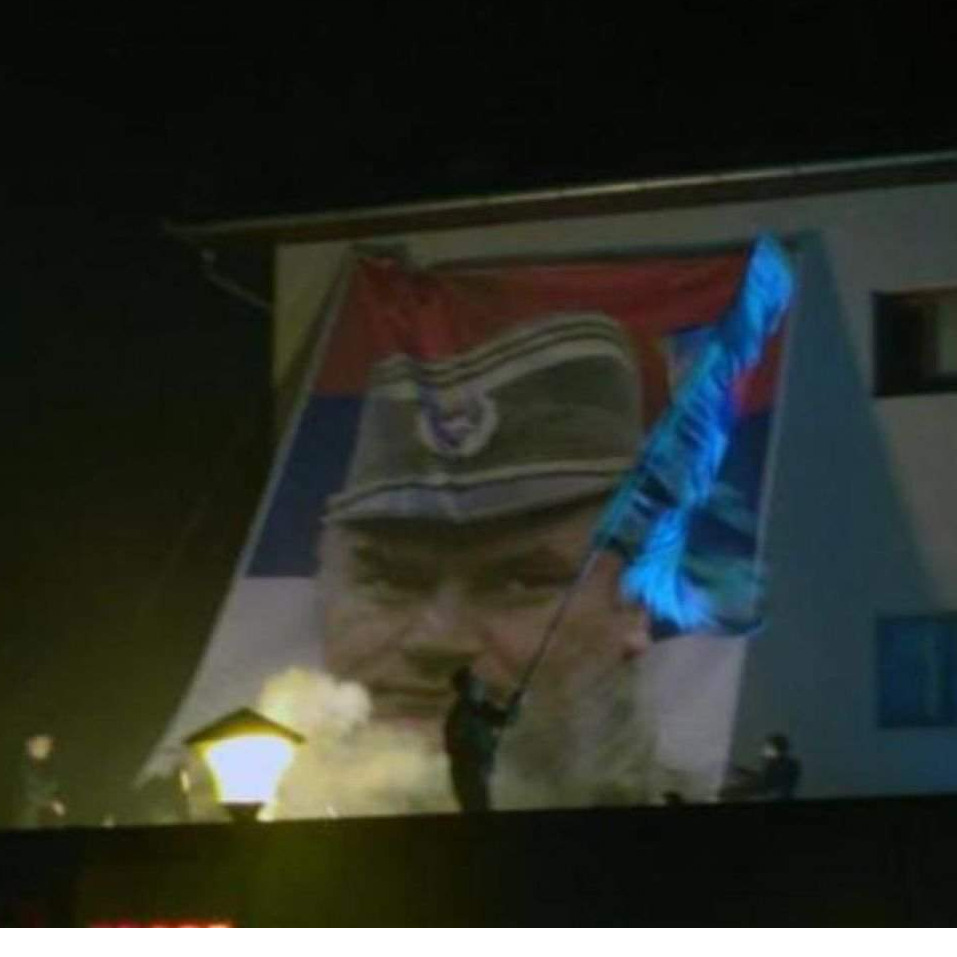 Uz himnu Srbije i veličanje Ratka Mladića u Foči slavljen "Dan RS-a"