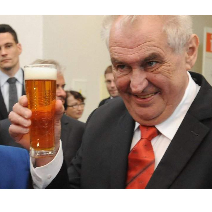 Hoće li pijandura Zeman dobiti podršku?