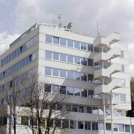 OHR o bosanskom jeziku |Ustavno pravo naroda da svoj jezik imenuju kako žele