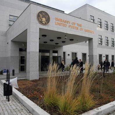 Ambasada SAD: Neprihvatljiva je podrška presuđenim ratnim zločincima 