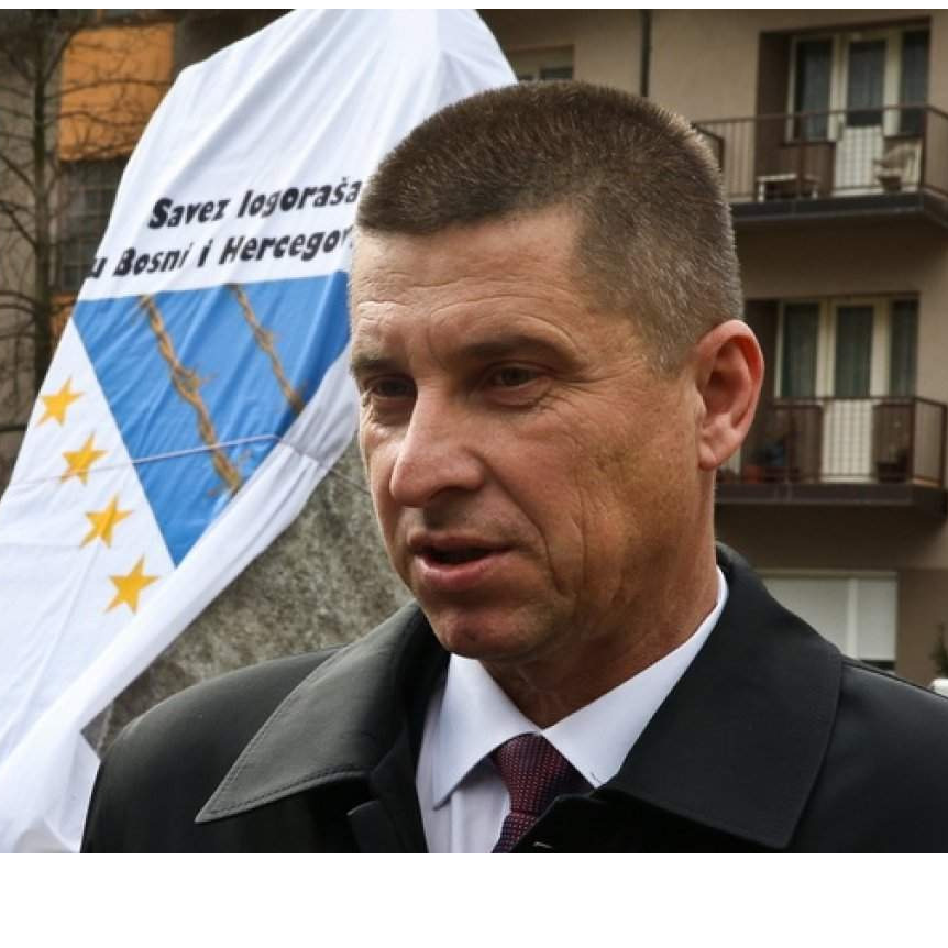 Nevjerovatno: Sin preminulog logoraša mora platiti RS-u 2.625 KM!