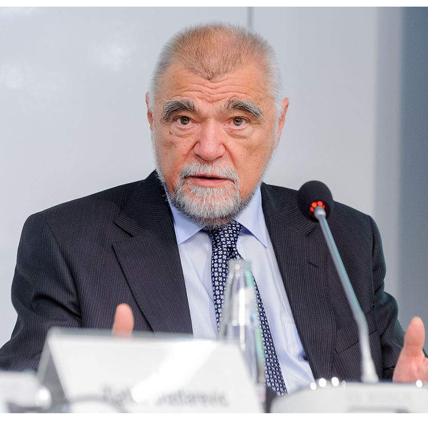 Brojne reakcije |Mesić odbio priznanje za počasnog građanina Sarajeva 