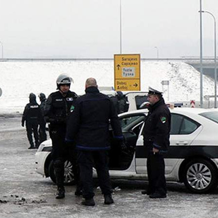 Deblokirana petlja Šićki brod, upotrijebljeni specijalci