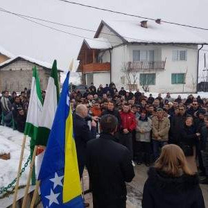 SDA uporedila Mirsada Kukića sa ratnim zločincem Fikretom Abdiićem