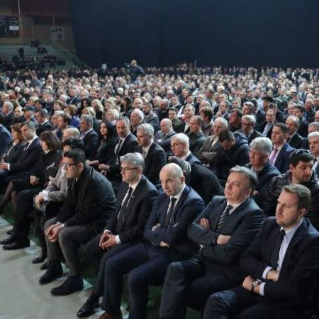 Zaključci programskog skupa SDA: Pokušaji destabilizacije stranke neće proći