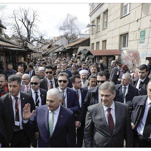 Premijer Turske prošetao sarajevskim ulicama