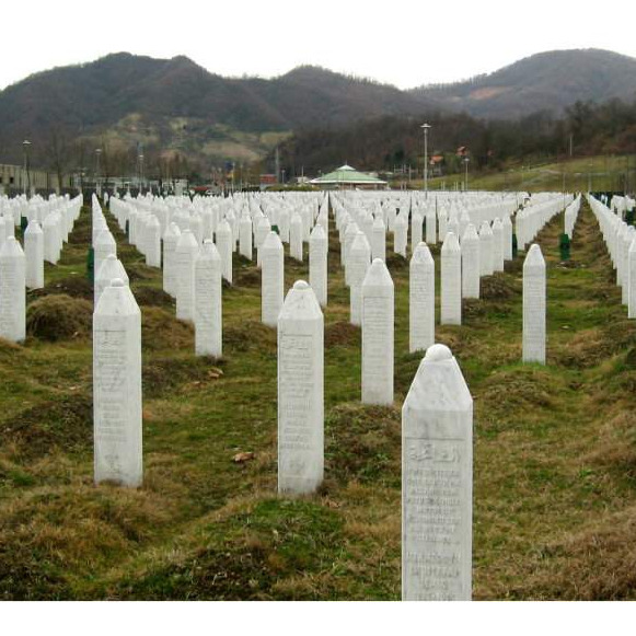 U Potočarima obilježena 15. godišnjica prve kolektivne dženaze