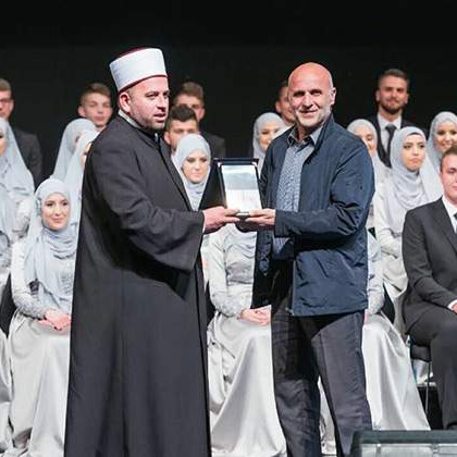 Hafiz Bugari - profesor generacije 