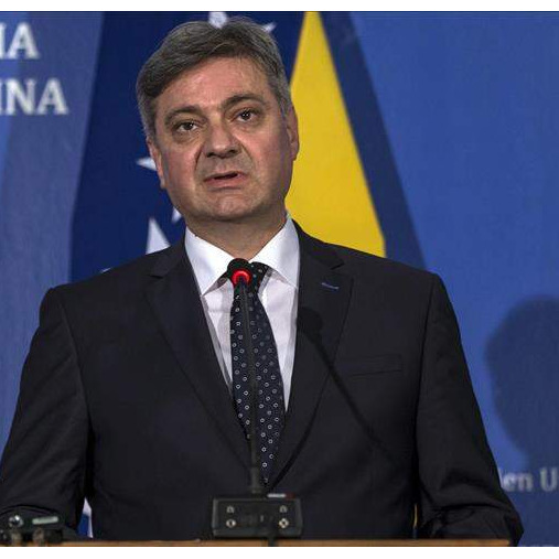 Denis Zvizdić čestitao Dan Armije RBiH