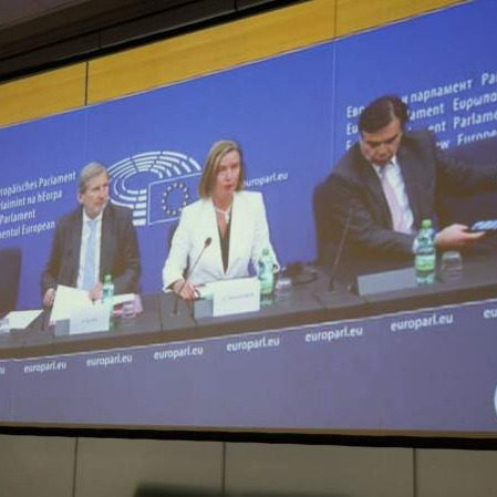 Mogherini-Hahn: Radimo na izradi mišljenja o aplikaciji BiH za članstvo u EU 