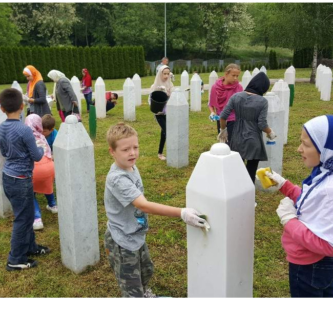 Obilježen Dan bijelih nišana u Bratuncu