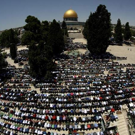 Oko 60.000 muslimana u džamiji Al-Aqsa obilježilo početak ramazana