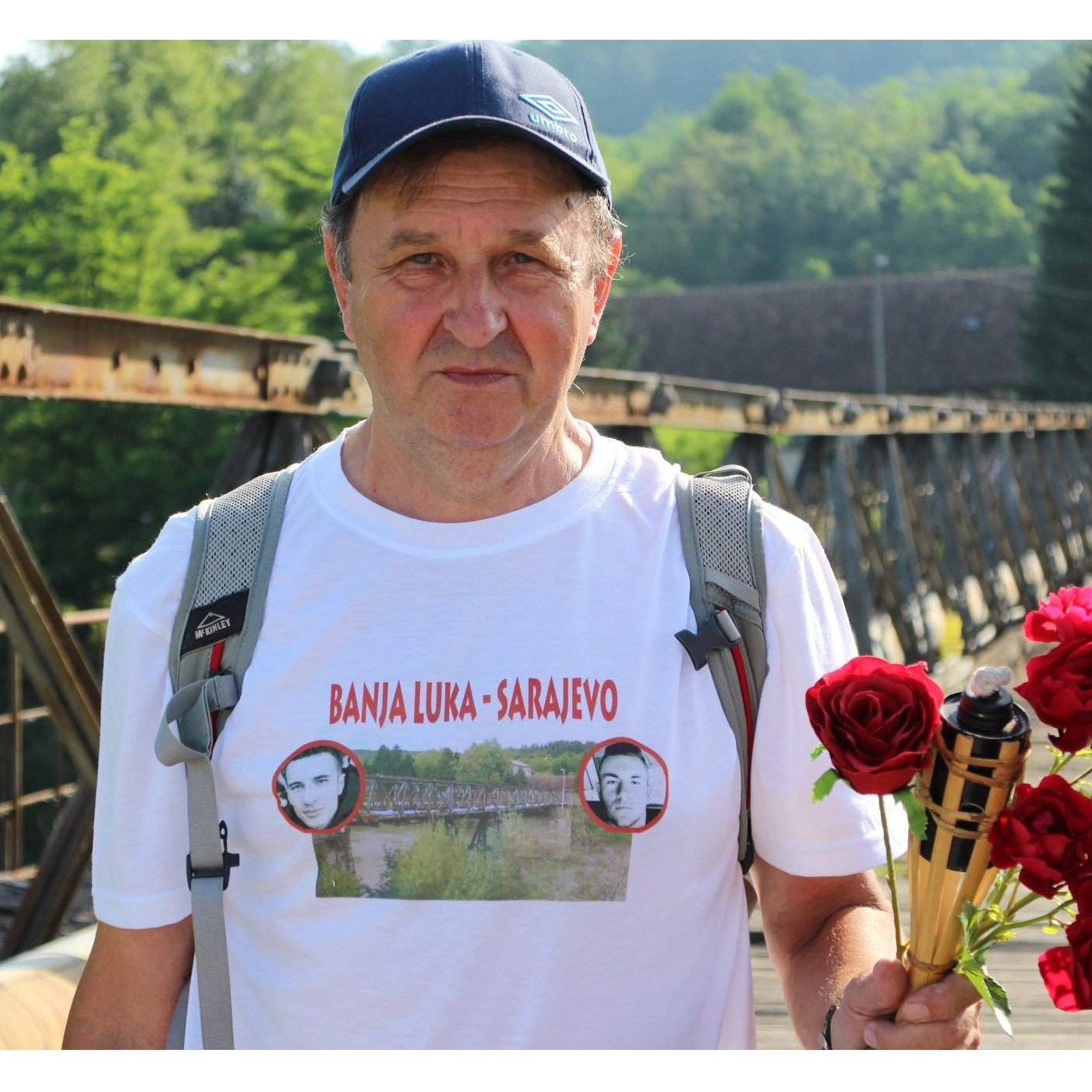 Petar pješaći za Dženana i Davida