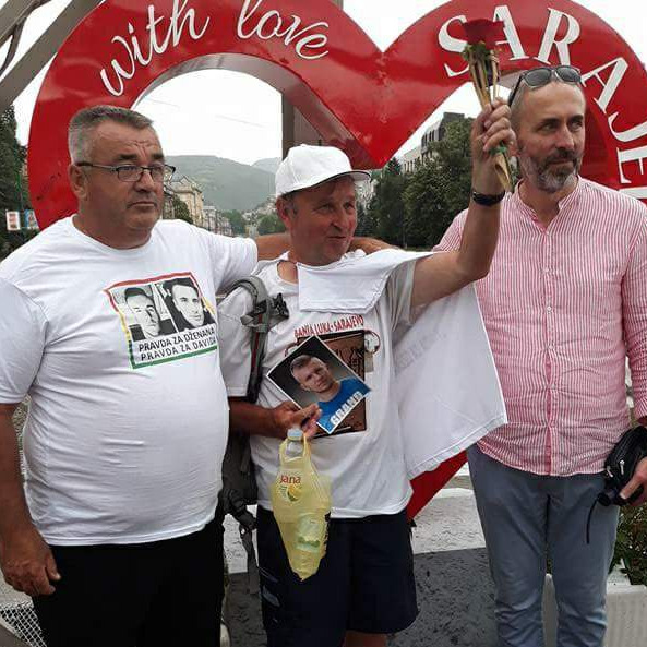 Blažić stigao u Sarajevo, okupljeni ga dočekali aplauzom