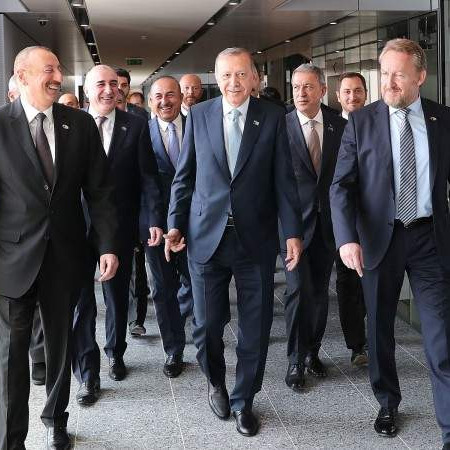 Izetbegović:Nastavit ćemo davati doprinos međunarodnim naporima za očuvanje mira