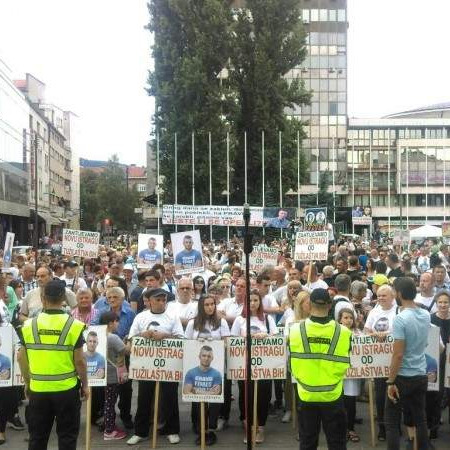 Protesti za Dženana Memića: Kome treba država koja će legalizirati ubicu djece? 