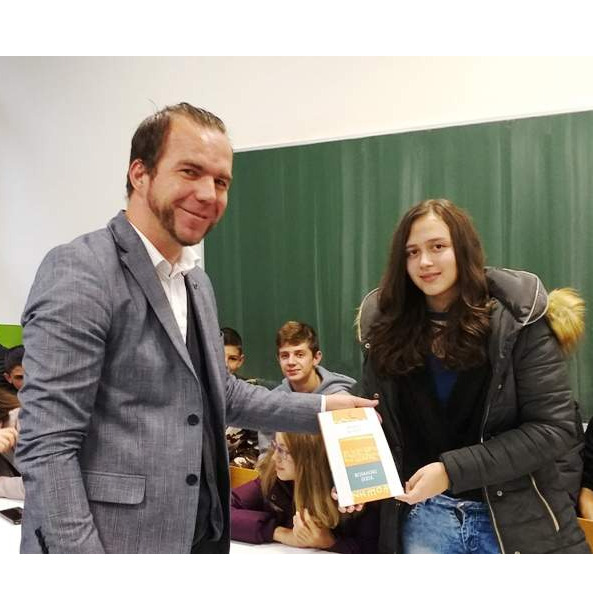 Da prošlost prođe...