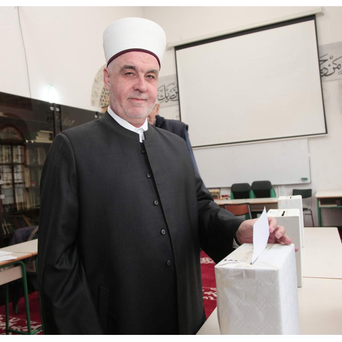 Reisu-l-ulema glasao na izborima u Islamskoj zajednici