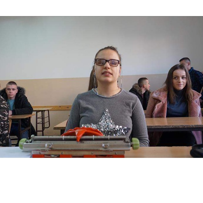 Novopazarka Dina Tatarević najbolja slabovida učenica u Srbiji