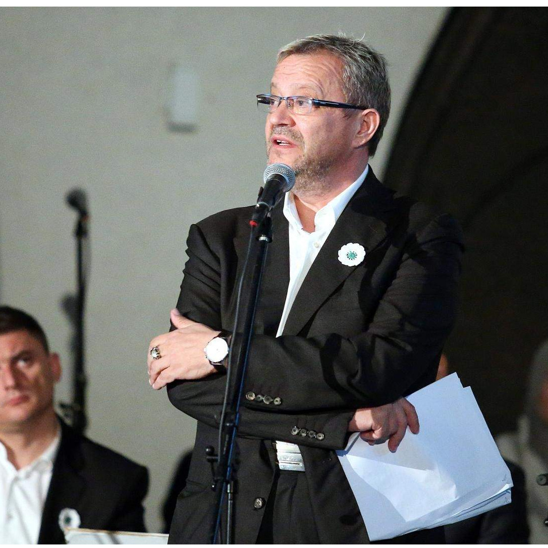 Hadžihafizbegović Dodiku: Vi ste, predsjedniče, prodavač magle