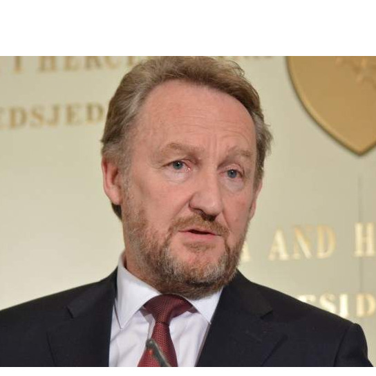Bakir Izetbegović: Blokiran rad Parlamenta