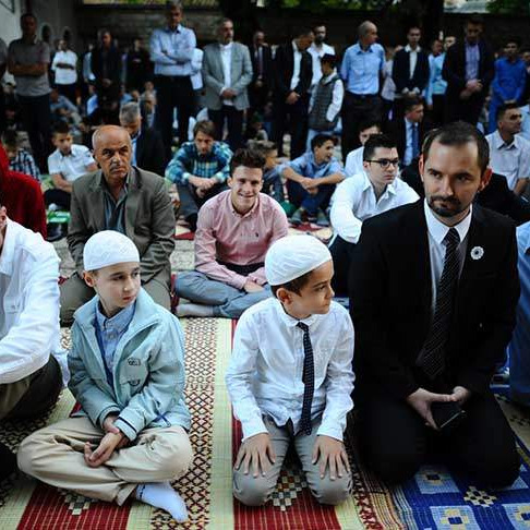 Poznato u koliko sati će se klanjati Bajram-namaz