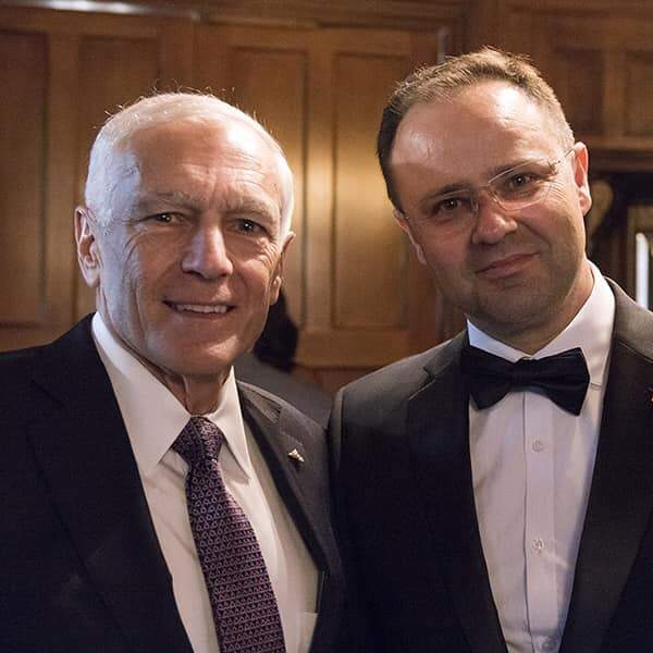 Adnan Hadrović: Protiv BiH se snažno lobira, bh. zvaničnika nema u Washingtonu!? (Video)