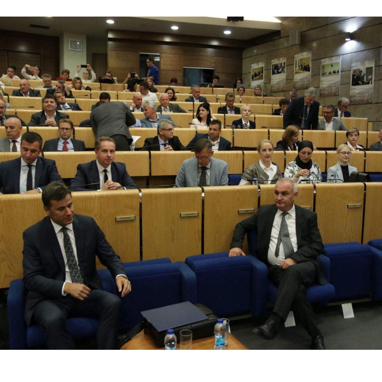 Federalni zastupnici traže istragu o kriminalu u Aluminiju