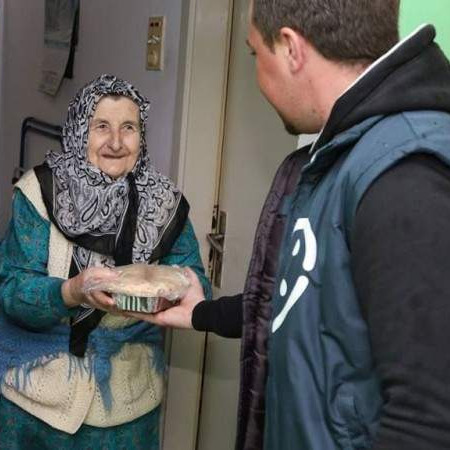 Pomoć od organizacije Pomozi.ba dosad dobilo više od pola miliona ljudi