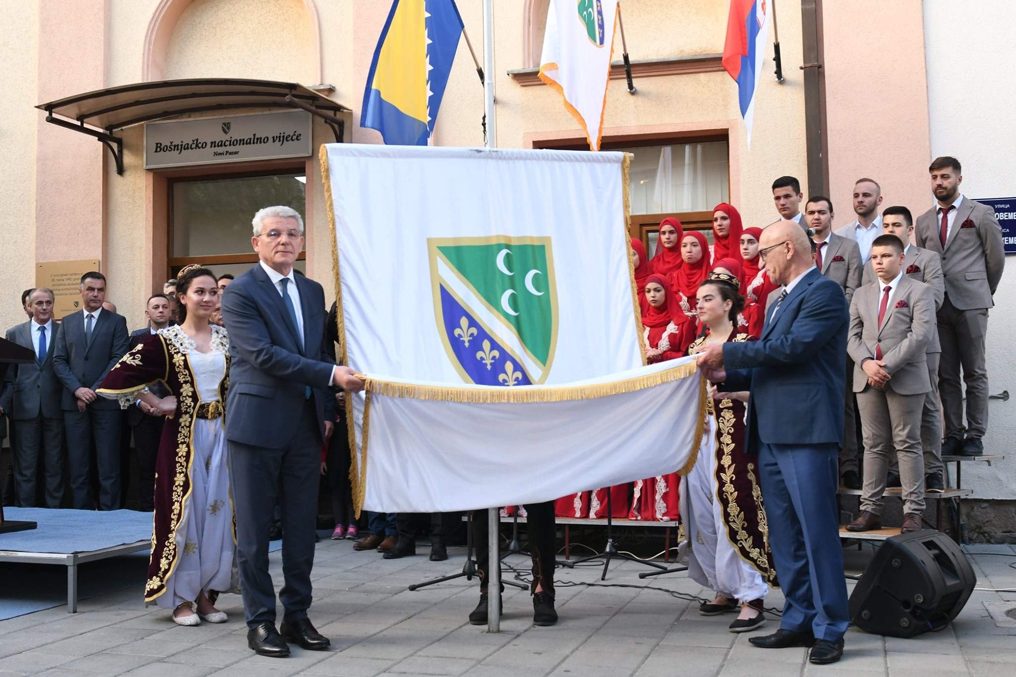 Džaferović: Potrebno vraćanje poverenja među Bošnjacima i Srbima, države BiH i Srbije