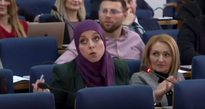 Što bi naše i njihove ovce živjele zajedno, zar ne Samra?