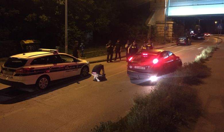 MASAKR U ZAGREBU Ubijeno šest osoba, u toku potjera za ubicom
