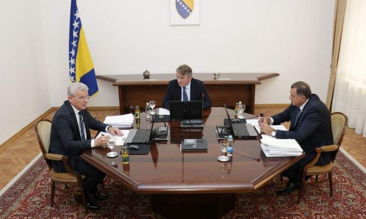 Otkazane obje sjednice Predsjedništva: Šansa za dogovor ili novi atak na interese BiH?