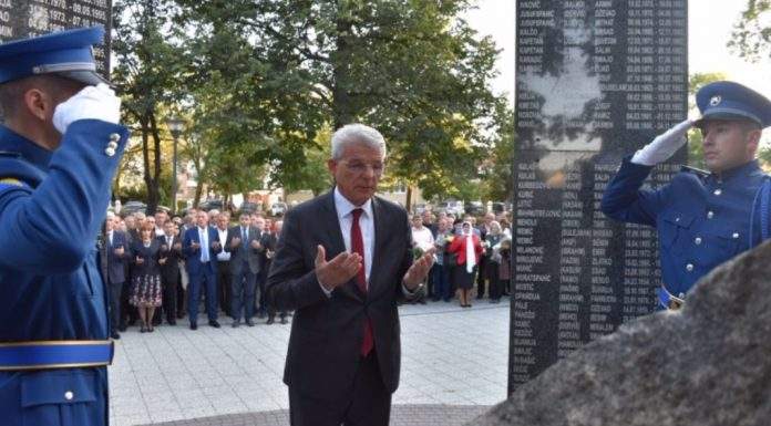 Džaferović: Uloga Armije RBiH bila je časna i trebamo se ponositi njenim pobjedama