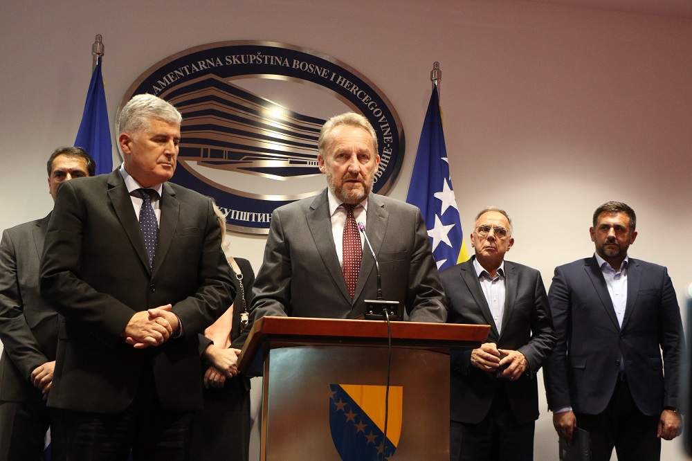 Godina od Općih izbora: Resori podijeljeni, nema nove vlasti