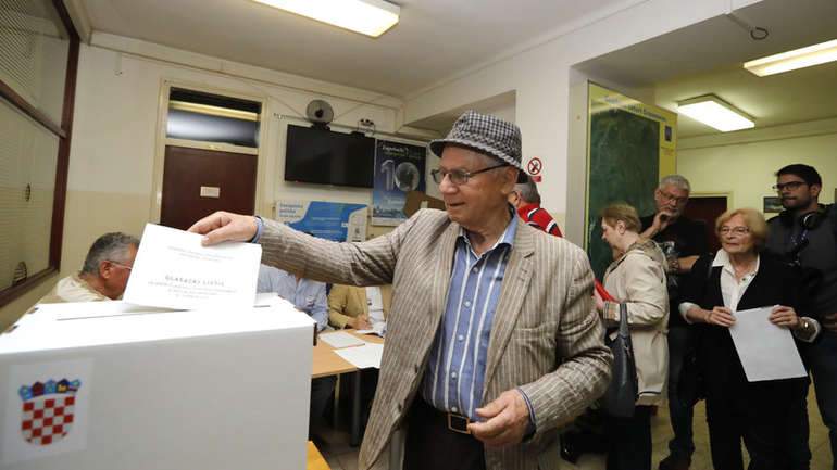 Hrvatski građani izlaze na predsjedničke izbore