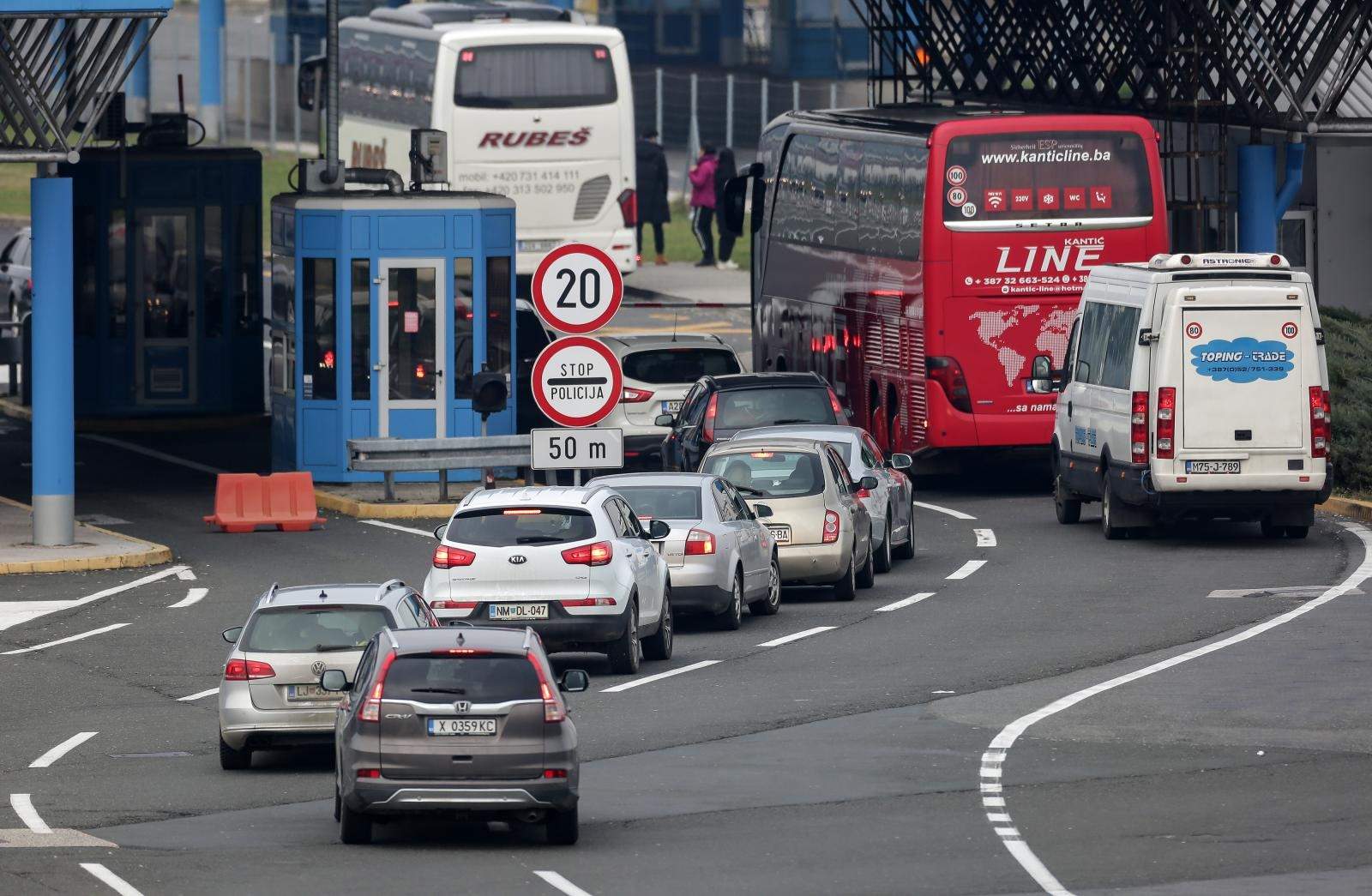 Kineski turisti iz Wuhana, nakon posjete Hrvatskoj stižu u BiH