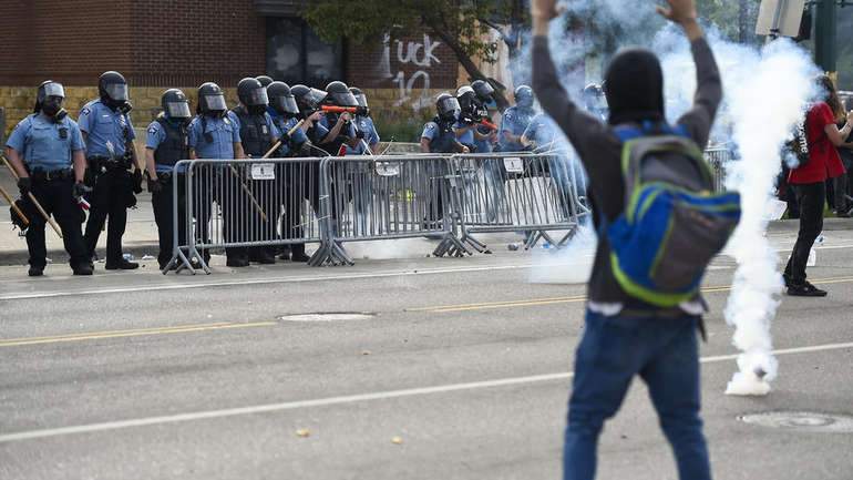 SAD: Novi sukobi policije i demonstranata zbog smrti Afroamerikanca