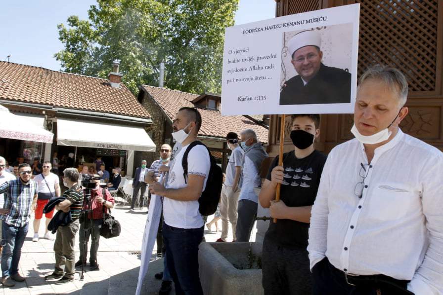Protesti u znak podrške ef. Kenanu Musiću