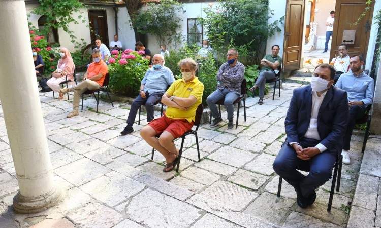 Književno veče 'Zlatna nit u gradu srebra' u povodu 25. godišnjice genocida 