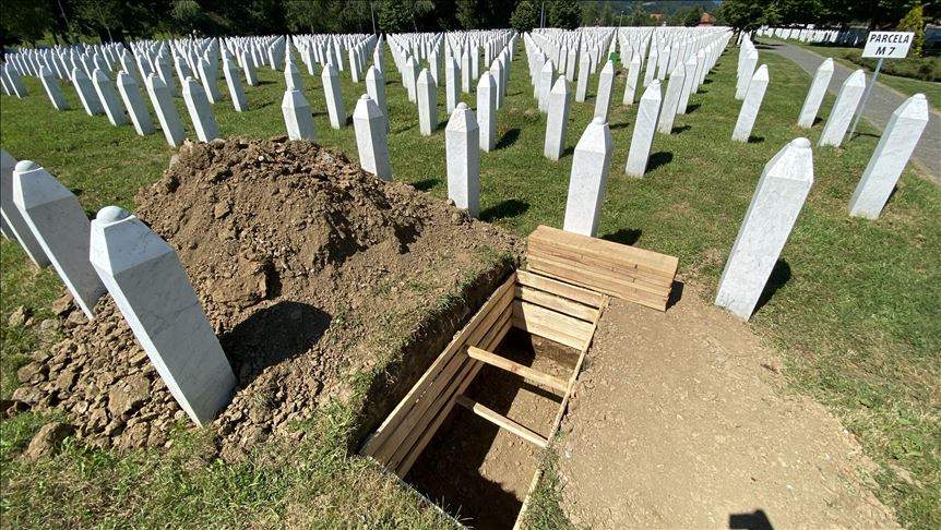 U Potočarima iskopani mezari za devet žrtava srebreničkog genocida