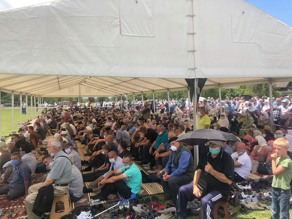 DŽENAZA U KOZARCU Smiraj pronašlo šest žrtava