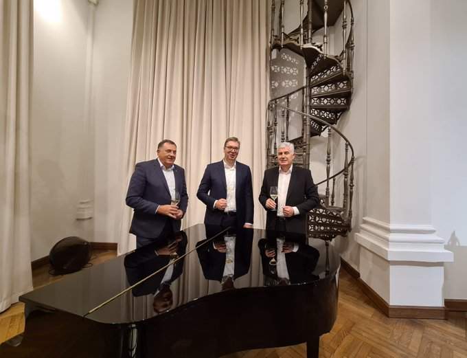 Novo Karađorđevo: Dodik i Čović kod Vučića