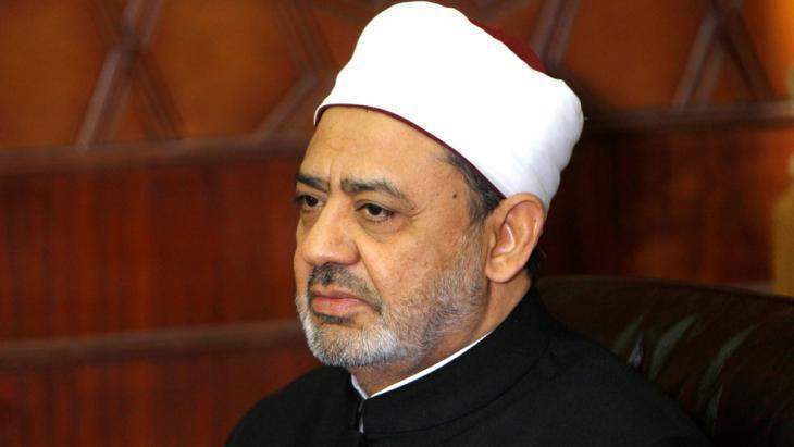 Imam džamije Al-Azhar oziva na kriminalizaciju djela 'protiv muslimana'